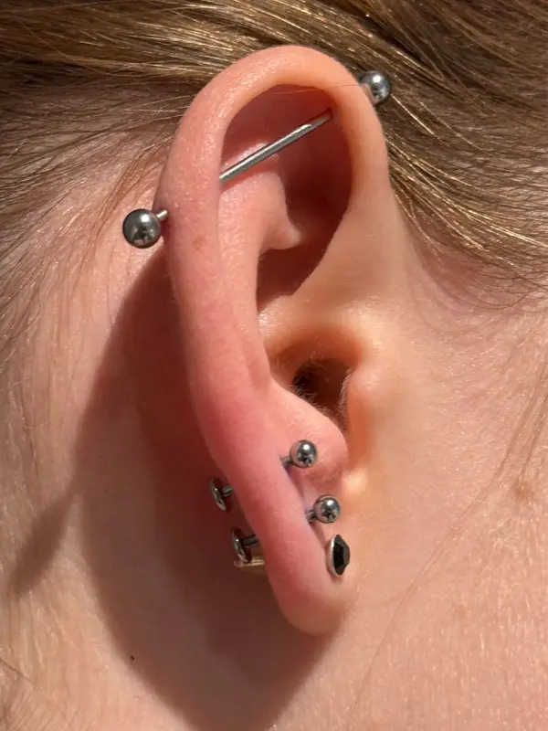 ear 4 piercing
